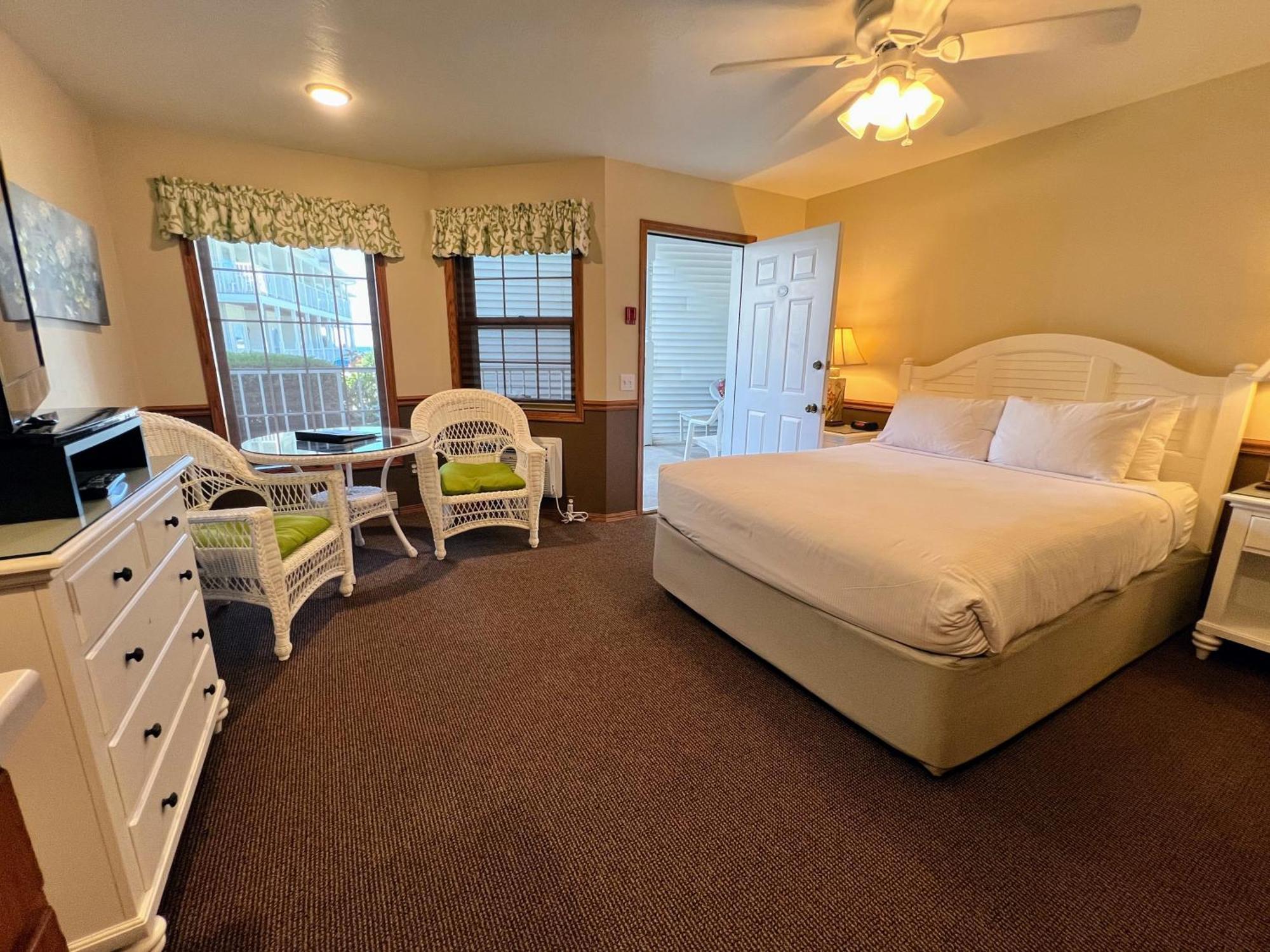 Bay Breeze Resort Ephraim Exterior foto