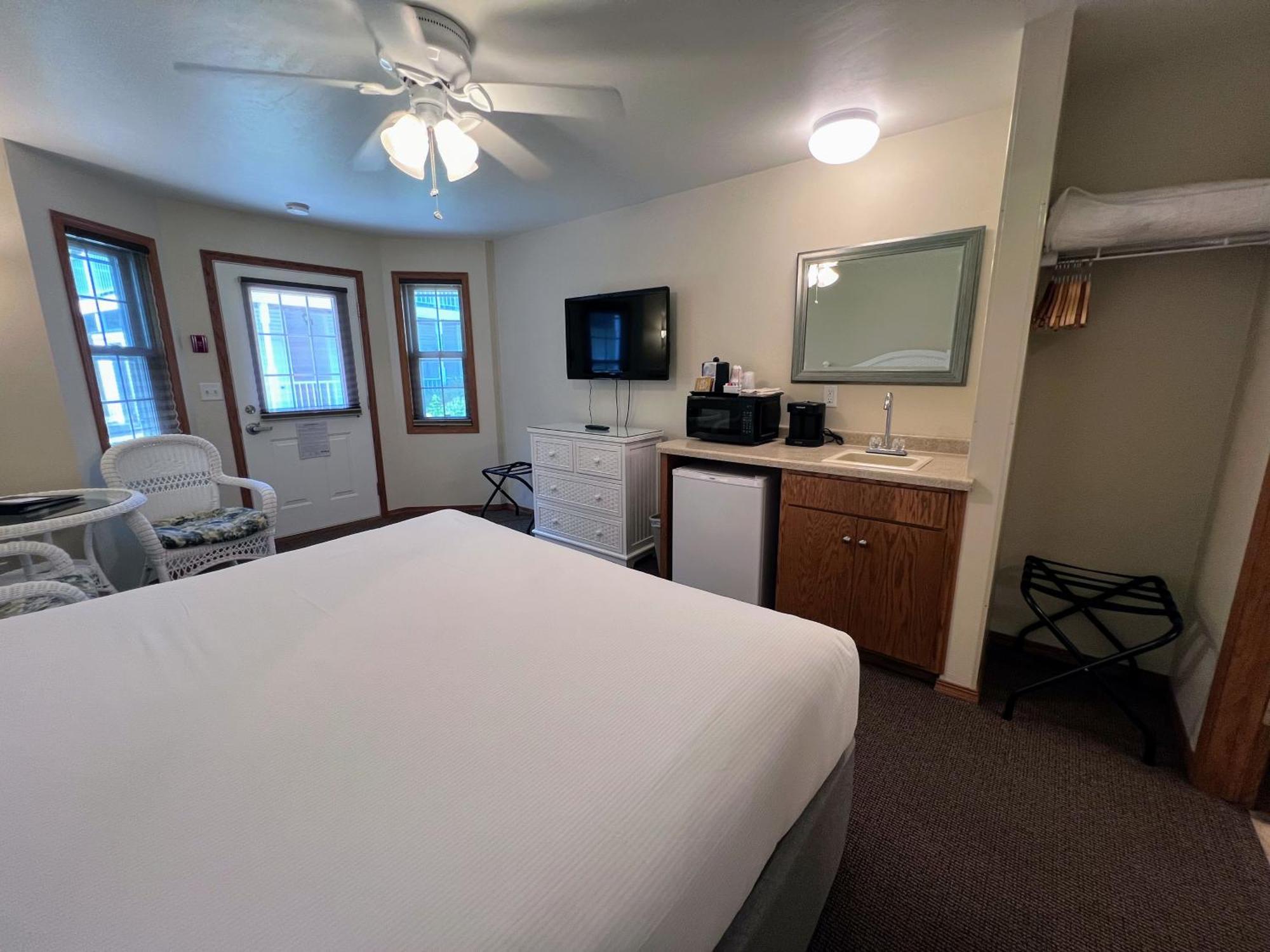 Bay Breeze Resort Ephraim Exterior foto