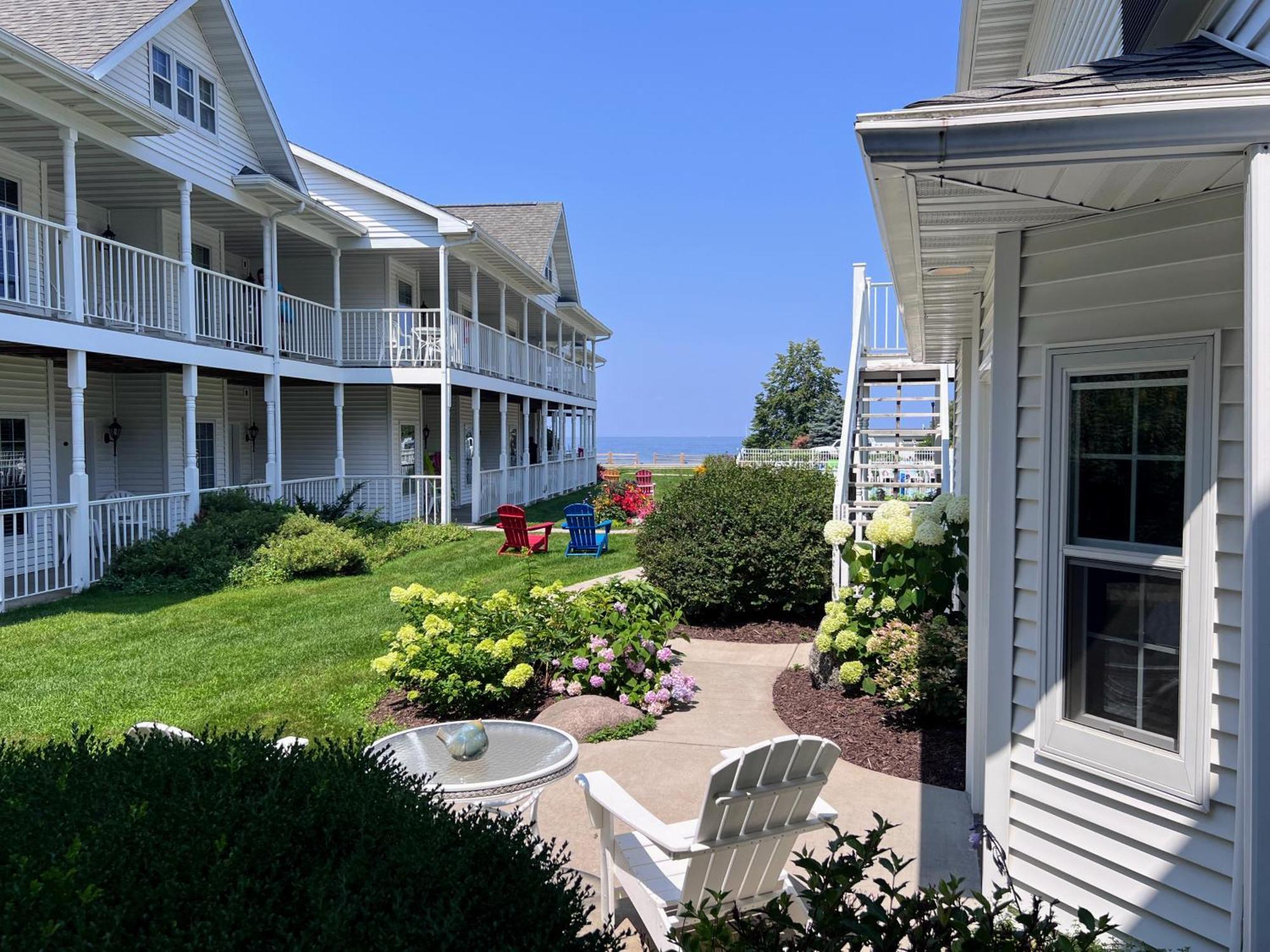 Bay Breeze Resort Ephraim Exterior foto