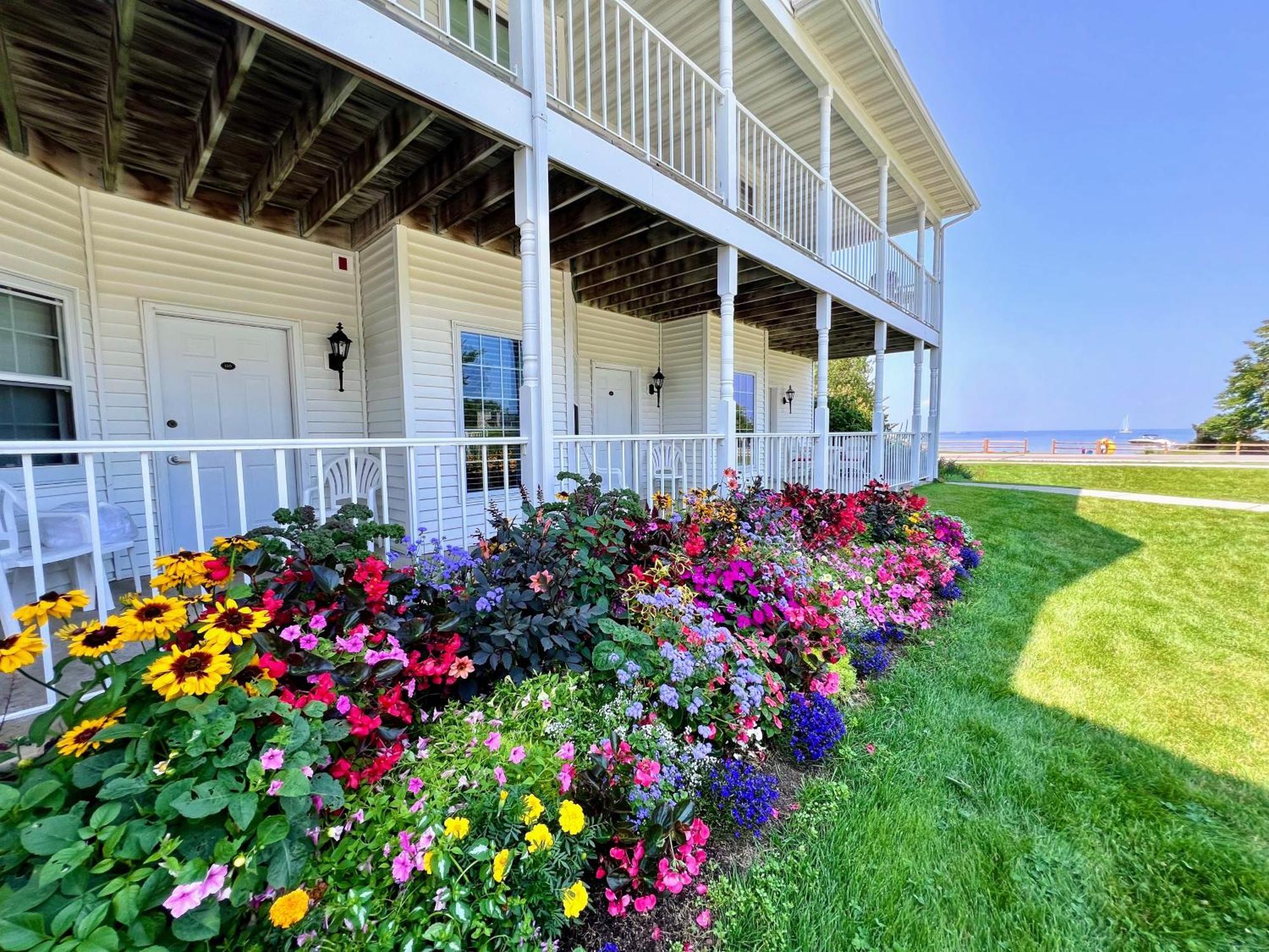 Bay Breeze Resort Ephraim Exterior foto