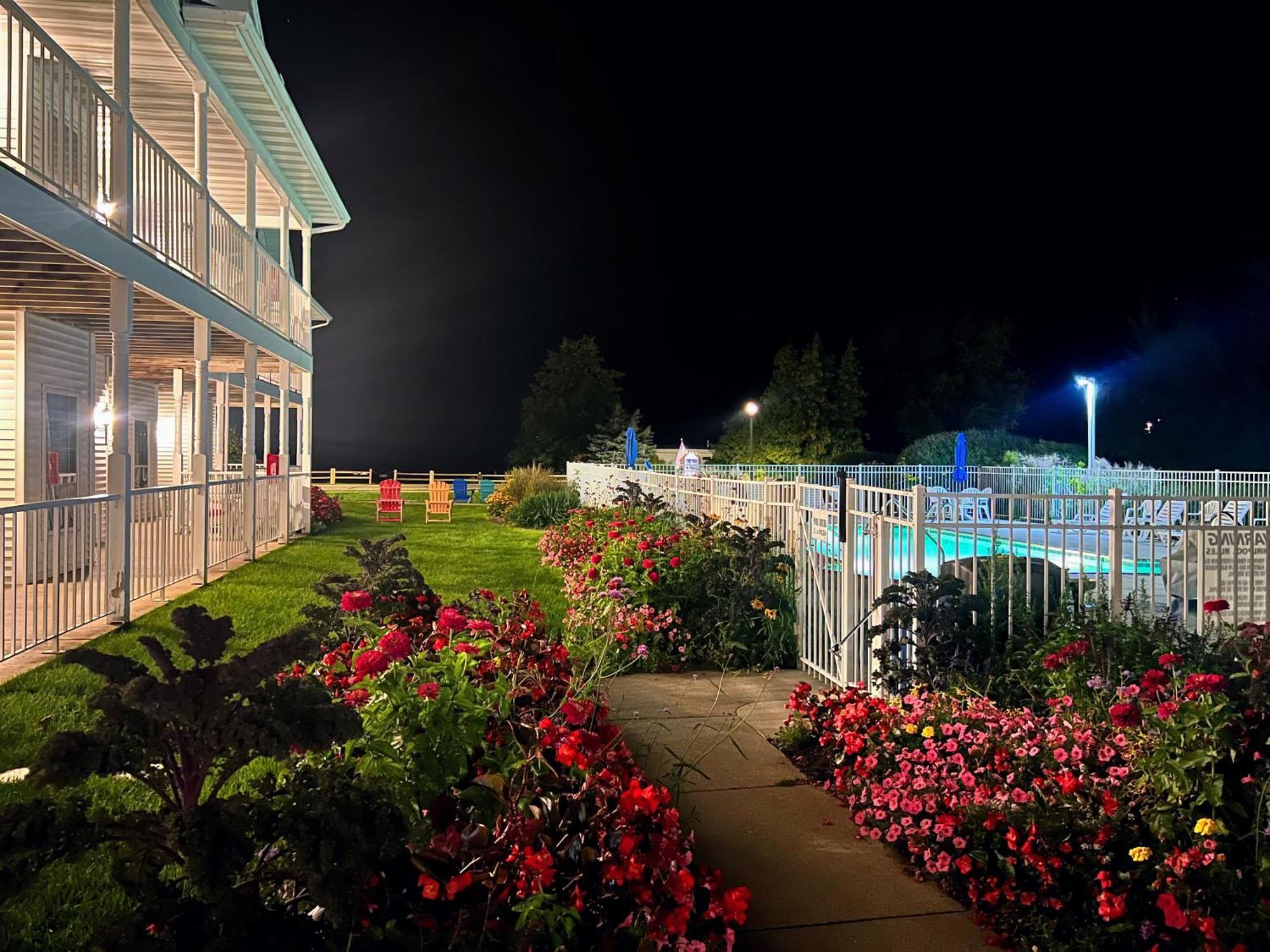 Bay Breeze Resort Ephraim Exterior foto